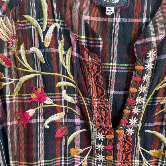 Embroidered Johnny Was V-neck Plaid Burgundy Floral size XL - Picture 4 of 10